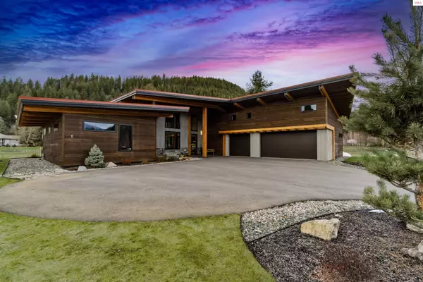 146 Jim Brown Way, Sandpoint, ID 83864