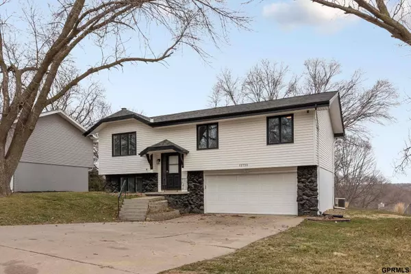 15730 Valley Street, Omaha, NE 68130