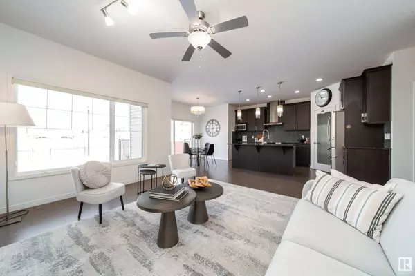 3539 8 ST NW, Edmonton, AB T6T 1A2