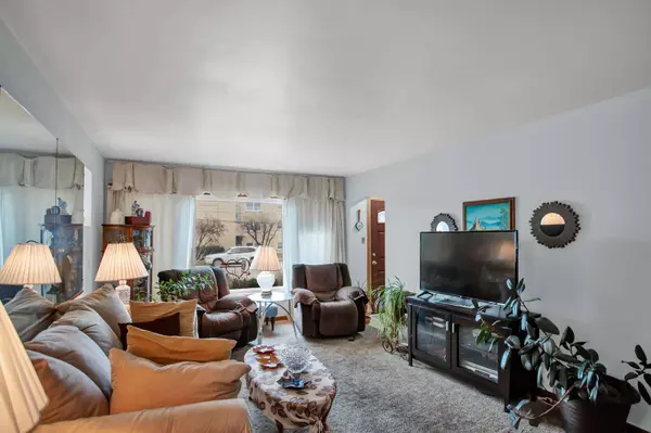 7112 W Montrose AVE, Norridge, IL 60706