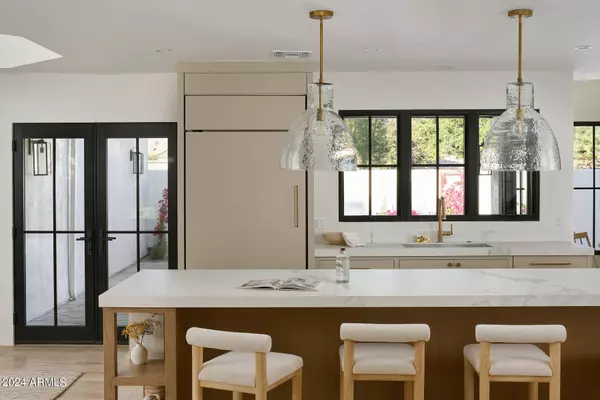 7360 E LINCOLN Drive #3, Scottsdale, AZ 85250