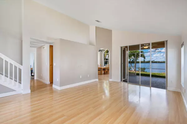 17481 NW 12th ST, Pembroke Pines, FL 33029