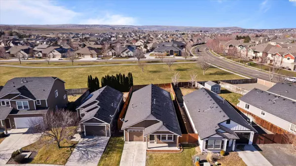 8015 W 6th Ave, Kennewick, WA 99336