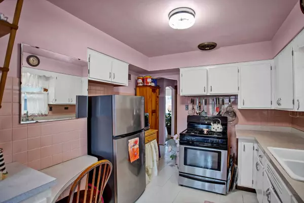 7112 W Montrose AVE, Norridge, IL 60706