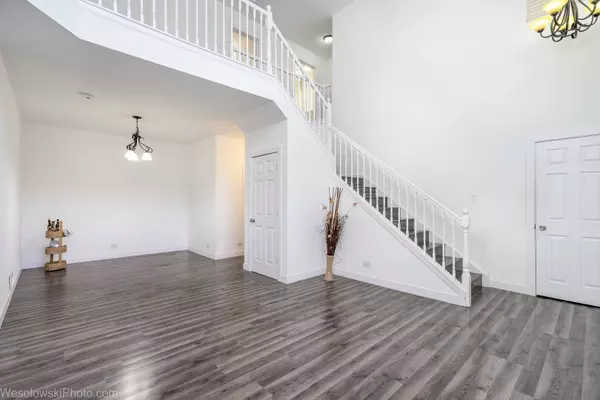 554 Gunnison Court, Gilberts, IL 60136