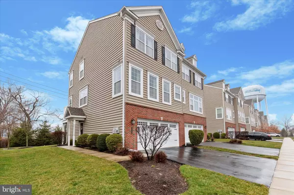 117 CARILLON HILL LN, Sellersville, PA 18960