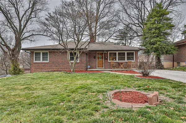 401 Bellevista DR, Independence, MO 64055