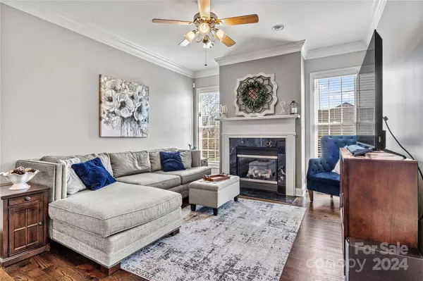 3515 48th AVE NE, Hickory, NC 28601