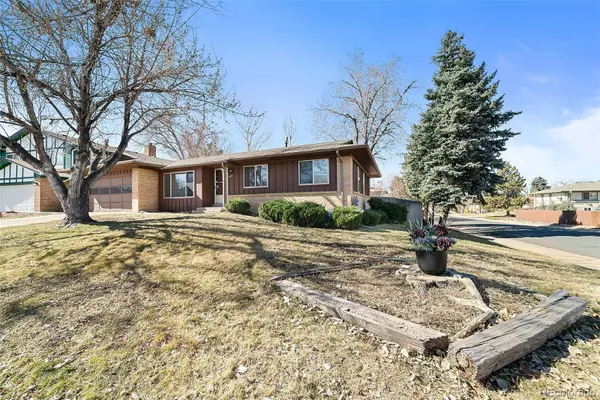 2801 S Roslyn ST, Denver, CO 80231