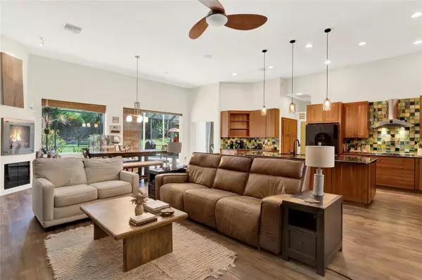 831 PALM COVE DR, Orlando, FL 32835