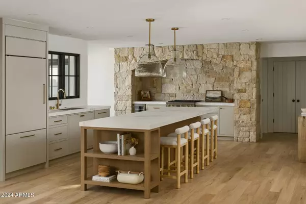 7360 E LINCOLN Drive #3, Scottsdale, AZ 85250