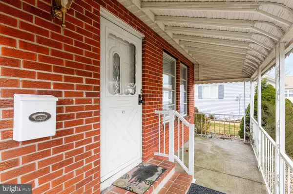 10 ROSEAU CT, Toms River, NJ 08757