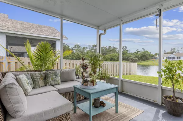 2066 Redwood CIR NE, Palm Bay, FL 32905