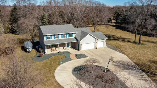 1521 Ridge DR NE, Rochester, MN 55906