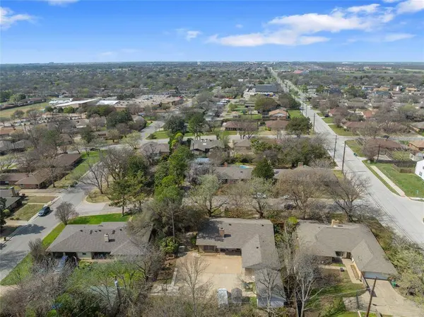 2604 Huntington Drive, Denton, TX 76209