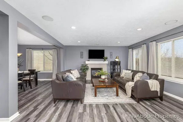 6021 W Alanada Court, Caledonia, MI 49316