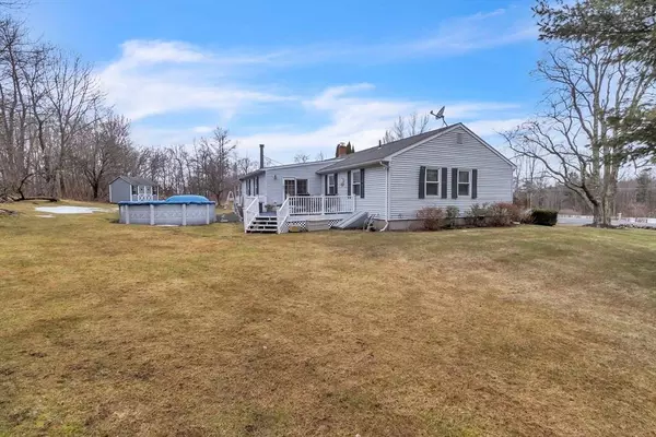 1421 Main Road, Granville, MA 01034