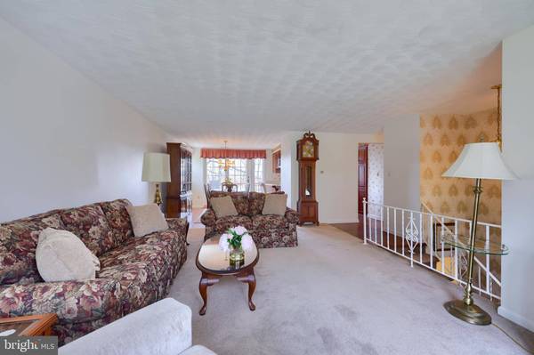 456 PINEHURST RD, York, PA 17402