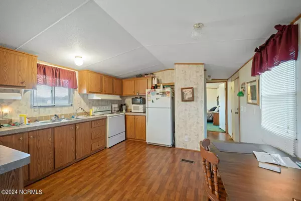 8625 Rich Road, Castalia, NC 27816