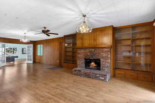 2187 Greenfield Dr, El Cajon, CA 92019