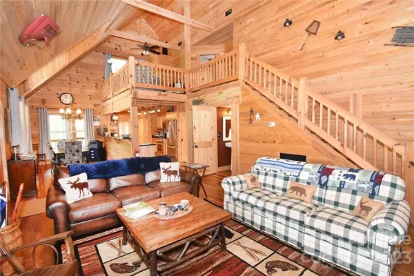 1642 Nob Hill LN, Collettsville, NC 28611