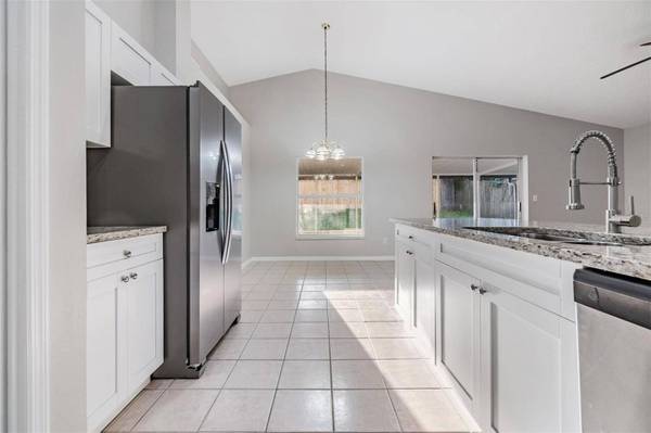 626 SAND RIDGE DR, Valrico, FL 33594