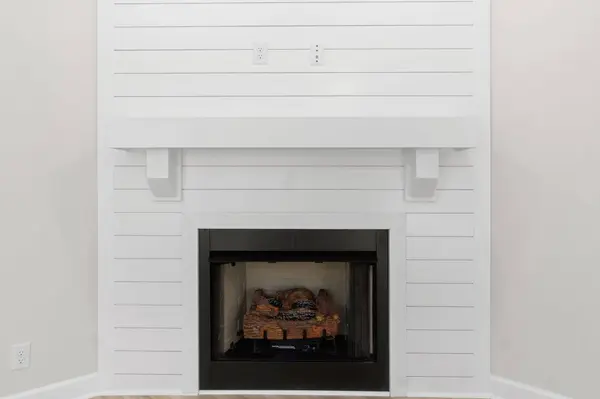 1746 Oak Forest Dr, Clarksville, TN 37043