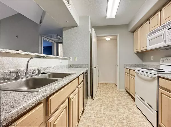 555 E Silverado Ranch Boulevard #2115, Las Vegas, NV 89183