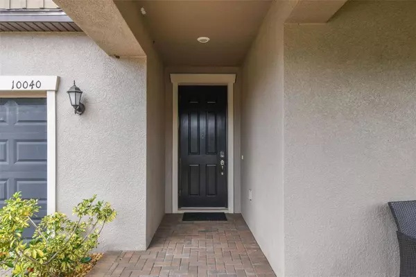 10040 VICTORY GALLOP LOOP, Ruskin, FL 33573