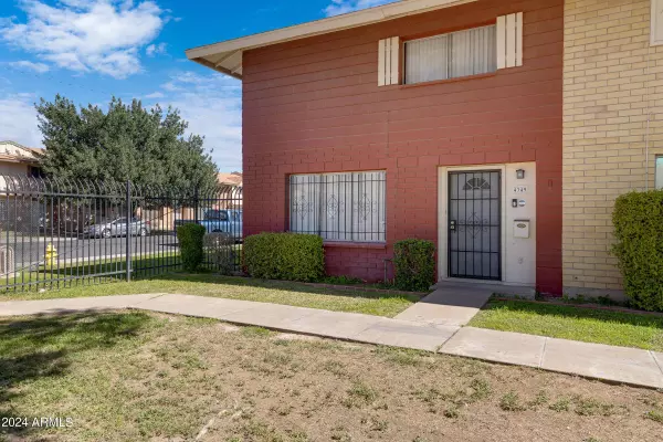 4349 W OCOTILLO Road, Glendale, AZ 85301