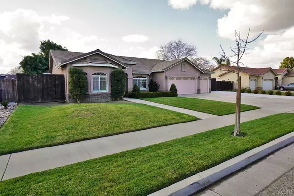 1327 Mission Drive, Lemoore, CA 93245