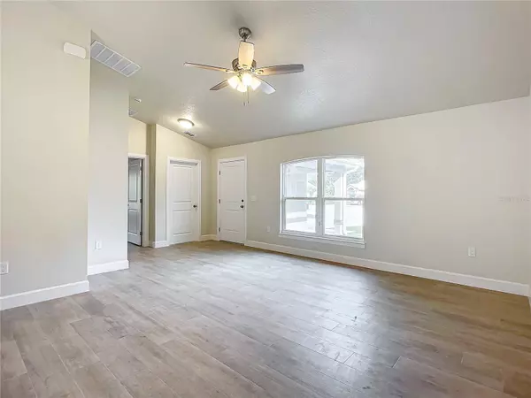 380 EL CAMINO DR, Deltona, FL 32738