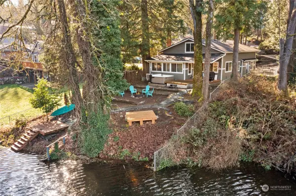 26404 Lake Fenwick RD S, Kent, WA 98032