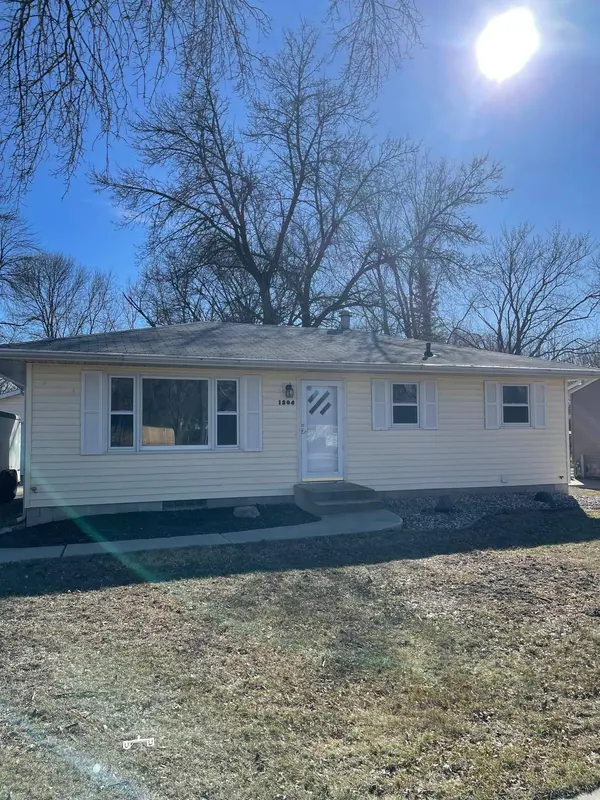 1204 Trott AVE SE, Willmar, MN 56201