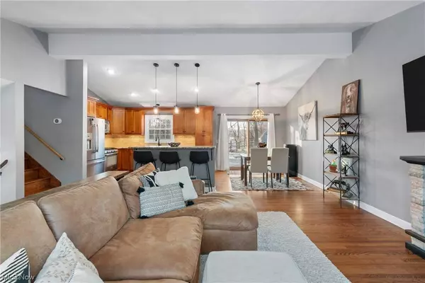 9422 Shady Oaks ST NW, Clinton, OH 44216