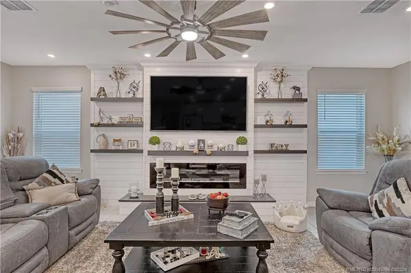 10609 SW Vasari WAY, Port Saint Lucie, FL 34987