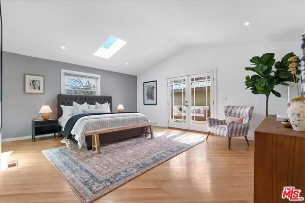 710 Holland Ave, Los Angeles, CA 90042