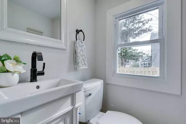 1011 TAYLOR ST NE, Washington, DC 20017