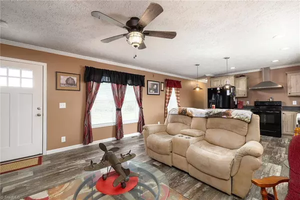 705 Brady Street EXT, Ramseur, NC 27316