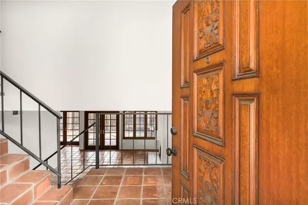 650 W Glenwood DR, Fullerton, CA 92832