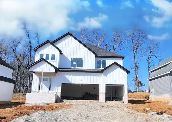 1750 Oak Forest Dr, Clarksville, TN 37043