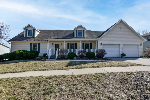 222 STRANGEWAY Avenue, Lodi, WI 53555-1308