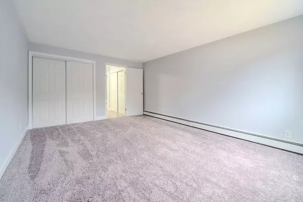 19 Davis Rd #B12, Acton, MA 01720