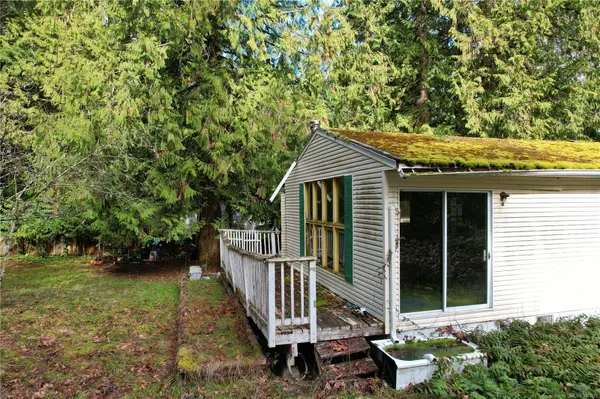 831 Carmen Cres, Gabriola Island, BC V0R 1X2