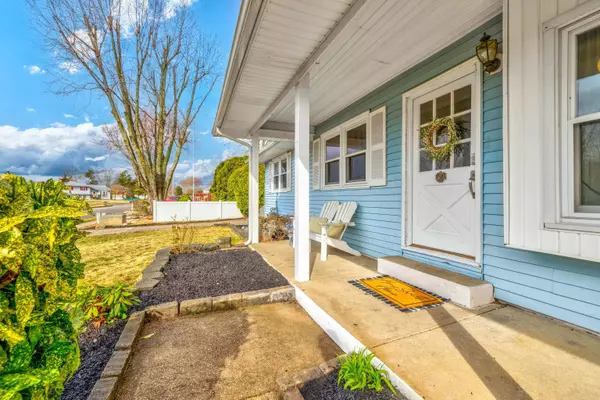 27 Mimosa Drive, North Cape May, NJ 08204