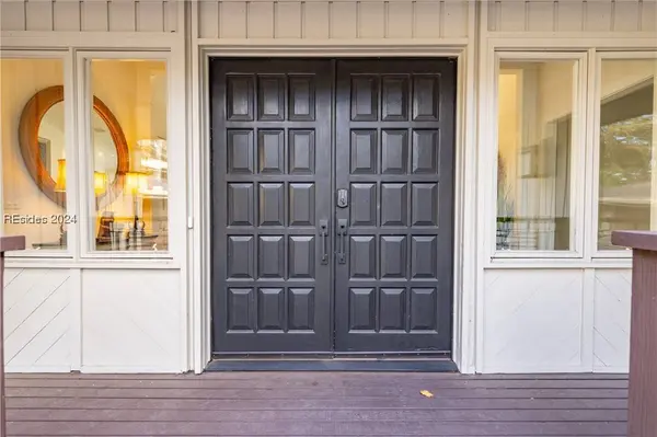 125 N Sea Pines DR, Hilton Head Island, SC 29928