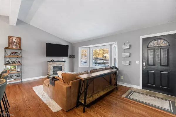 9422 Shady Oaks ST NW, Clinton, OH 44216