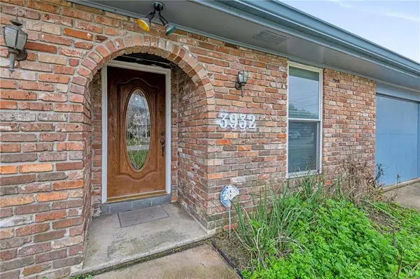 3932 BELLVIEW ST, Metairie, LA 70002