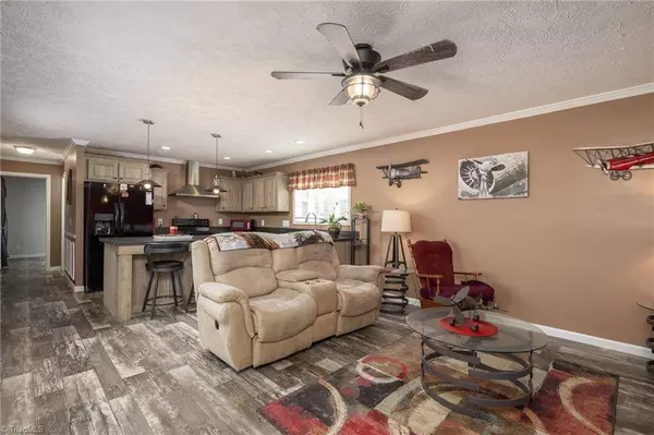 705 Brady Street EXT, Ramseur, NC 27316