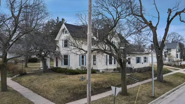 376 Fifth Street, Manistee, MI 49660